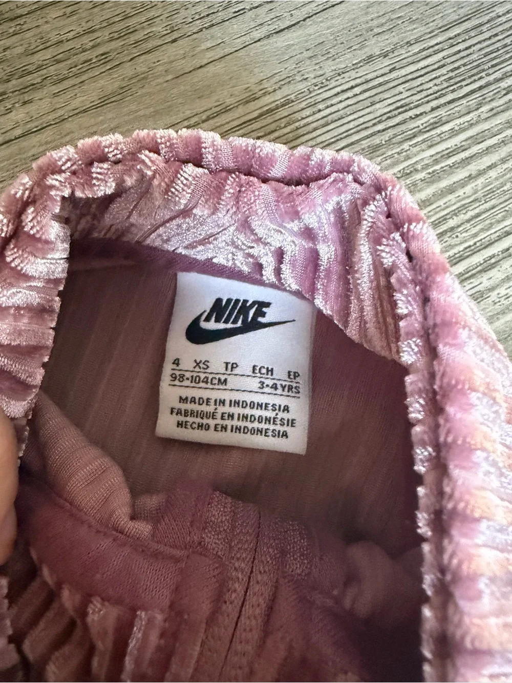 Nike Pink Velvet-Look Girls' Jacket - Picture 2 of 2